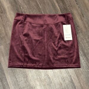 lululemon athletica Velvet Mini Skirt - Burgundy